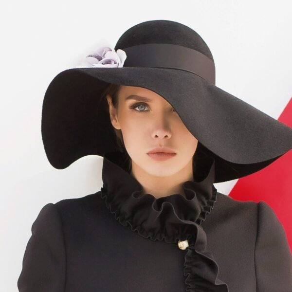 Wardrobe Essentials Every Fashionista Needs: Timeless Pieces for Every Season