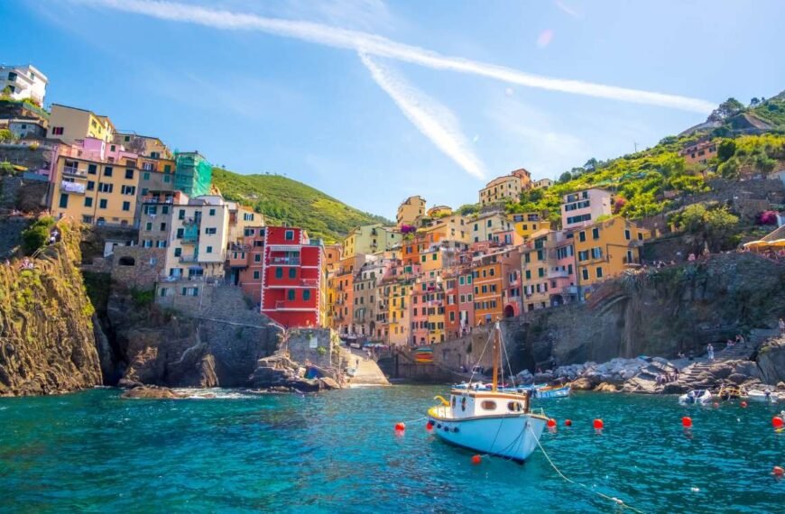 Immerse Yourself in Culture: Living Like a Local in&hellip;